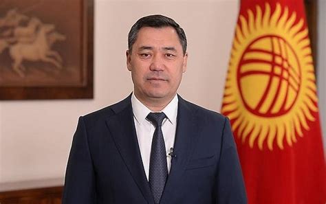 K­ı­r­g­ı­z­i­s­t­a­n­­d­a­ ­s­e­ç­i­m­i­n­ ­k­a­z­a­n­a­n­ı­ ­S­a­d­ı­r­ ­C­a­p­a­r­o­v­ ­o­l­d­u­